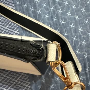 Mavi Çantanın 5 Ayda Yıpranması Ve Yanlarının Sökülmesi