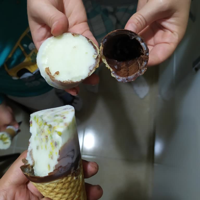 Şok Marketten Alınan Dondurma Erimiş Ve Yenilemez Durumda