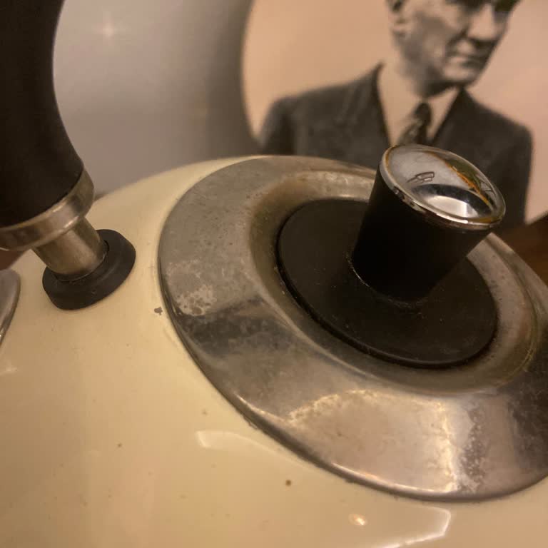 Emsan Kettle'da Soyulma, Performans Sorunu Ve Yetersiz Teknik Servis Deneyimi