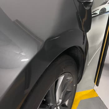 I Rented a Budget Car in Dubai and Got Charged for a Dent