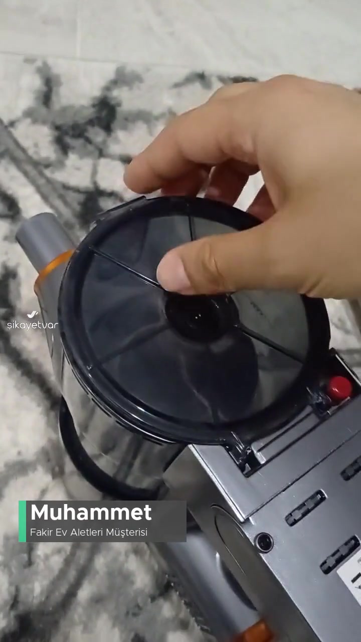 Fakir Dikey Süpürge Parçası Kırıldı! videonun kapak resmi