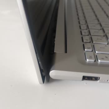 Asus VivoBook Menteşe Kırılması Ve Garanti Sorunu