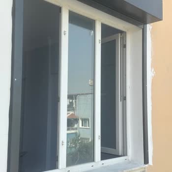 Beklentilerin Altında Kalan Balkon Kapısı Ve Panjur İşçiliği