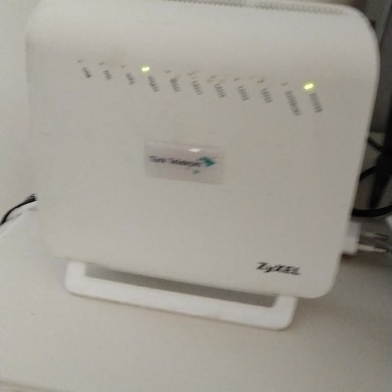 Sürekli Kesilen İnternet Ve Çözülmeyen Arızalar Mağduriyet Yaratıyor