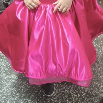 Sipariş Verdiğim Elbiseler Hatalı Ve İade Talebime Dönüş Yapılmıyor