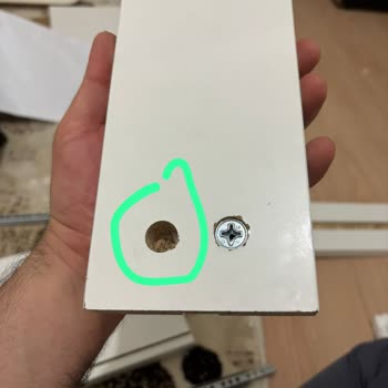 A101 Üzerinden Satın Alınan Yaren 5 Kapaklı Dolapta Eksik Ve Hatalı Parçalar, Yetersiz Müşteri Hizmeti