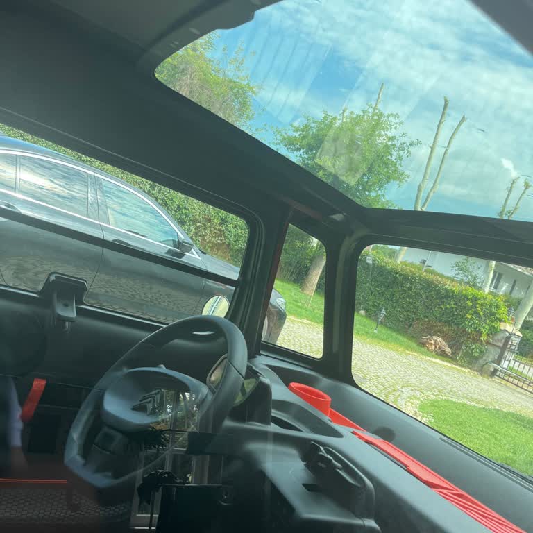 Sıfır Araçta Eksik Güneşlik Ve Bayiden Aksesuar Sorunu