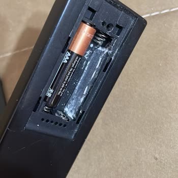 Kullanılmayan Kumanda Pilinin Gece Patlaması Şaşkınlık Yarattı