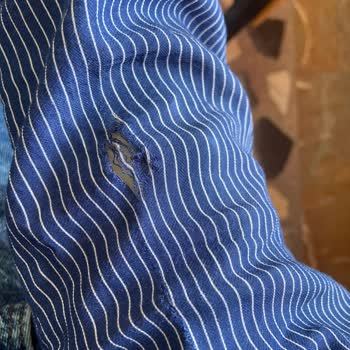 Aldığım Gömlek Kısa Sürede Söküldü, Hayal Kırıklığına Uğradım