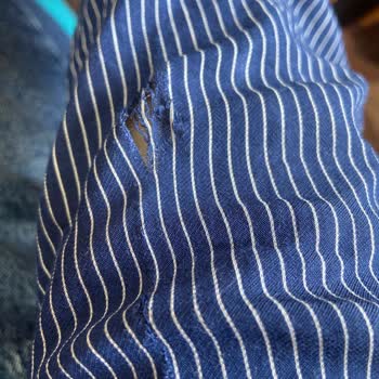 Aldığım Gömlek Kısa Sürede Söküldü, Hayal Kırıklığına Uğradım