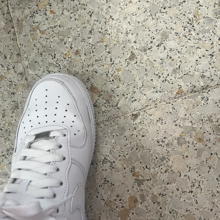 Satın Aldığım Ayakkabının Kısa Sürede Tabanı Açıldı, İlgisiz Servis