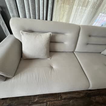 Kilim Mağazasından Aldığım Kanepe Defolu Çıktı, İade Talebim Reddedildi