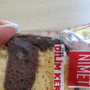 Paketli Dilim Kekten Kıl Çıkması Ve Hijyen Sorunu