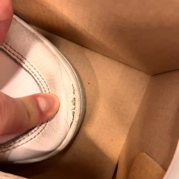 Nike Ayakkabım 3 Ayda Tabanı Patladı, Kullanıcı Hatası Denildi