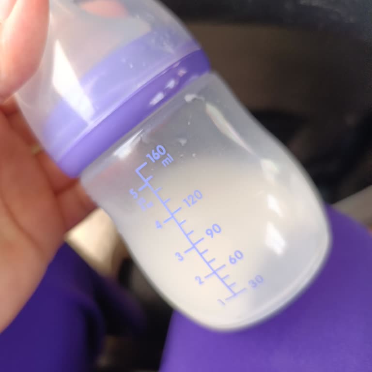 Lansinoh Biberon Süt Akıtıyor, Sütüm Boşa Gidiyor