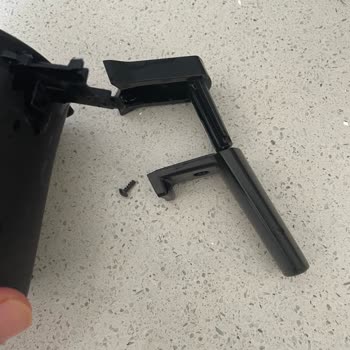 Kahve Makinesi Cezve Sapı Vidası Sürekli Çıkıyor