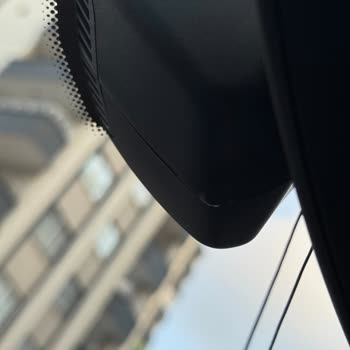 BMW 5.20i Dikiz Aynası Parçası Yaz Gelmeden Eriyor!