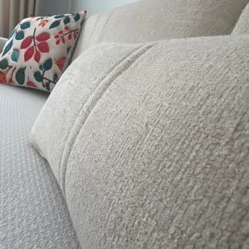 Koltuk Takımında Kısa Sürede Tiftiklenme Ve İlgisiz Servis