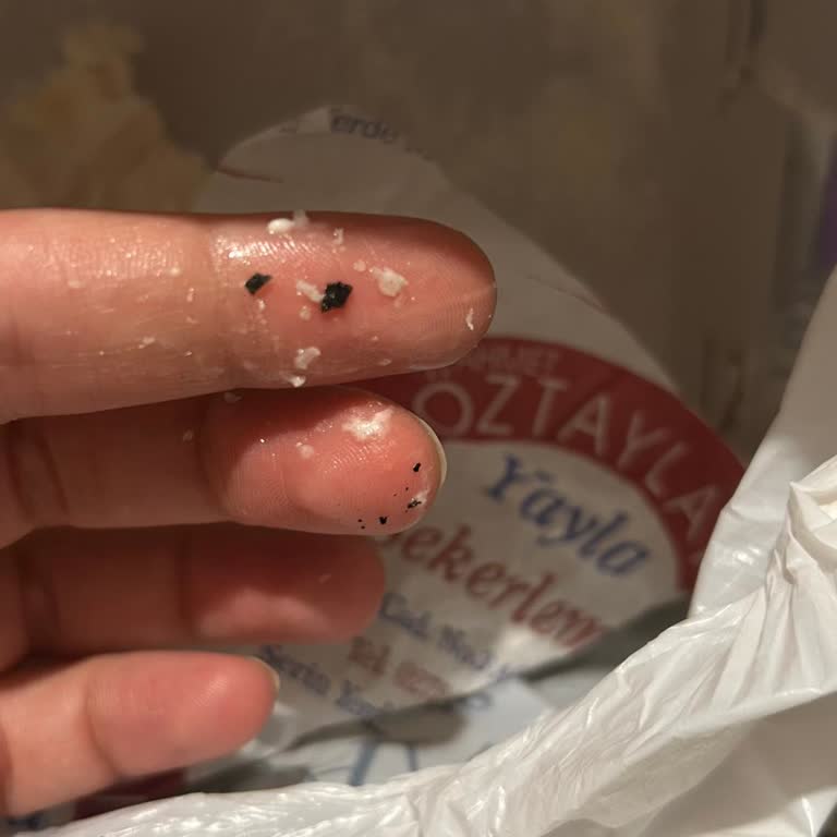 Lokumun İçinden Yabancı Madde Çıkması Ve İlgisizlik