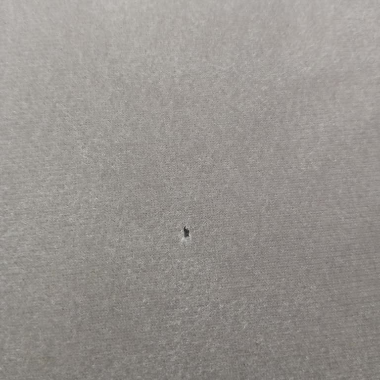 Peşin Ödeme Sonrası Defolu Ürün Ve İlgisiz Firma