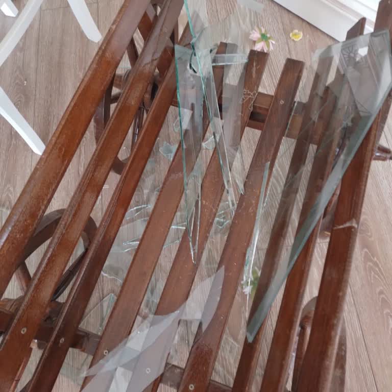 Teslimat Sırasında Eşyaların Zarar Görmesi Ve Personelin Sorumluluk Almaması