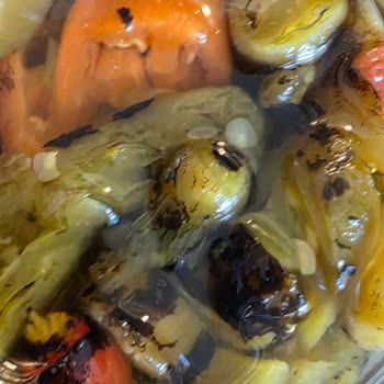 Köz Biberli Turşuda Temizlik Sorunu Ve Sağlıksızlık