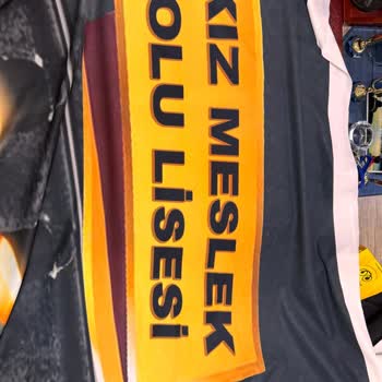 Baskı Hatası Sonrası Çözüm Sunulmayan Mezuniyet Afişi Deneyimi