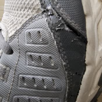 Skechers Ayakkabım 2 Ayda Deforme Oldu, Garanti Reddedildi