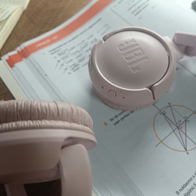 Kulaklıkta Sürekli Bağlantı Ve Şarj Sorunları Yaşıyorum