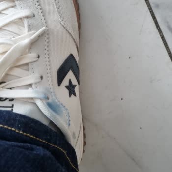 Converse Ayakkabıda Renk Atması Ve Hatalı Kullanıcı Suçlaması