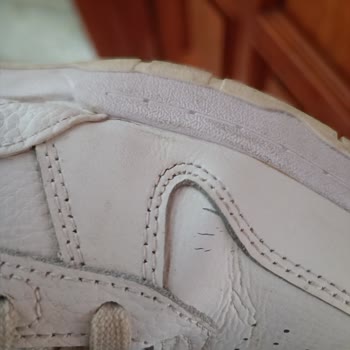 Puma Ayakkabıda Kısa Sürede Çatlama Sorunu Yaşadım