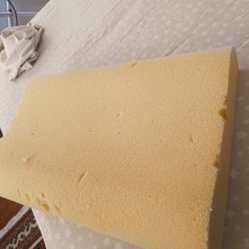 Yataş Visco Yastık Süngeri Kısa Sürede Dağıldı, Mağaza Çözüm Sunmadı