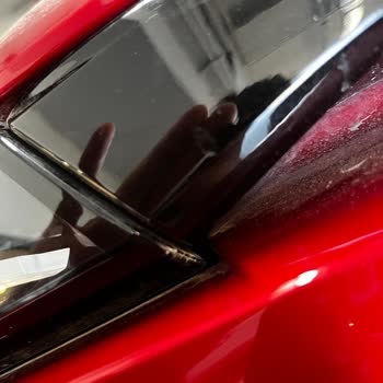 Peugeot 308 Stop Lambalarında Çatlak Sorunu Mağduriyeti