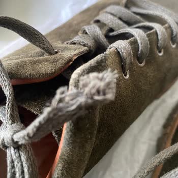 Ayakkabı Bağcıkları Hızla Deforme Oluyor Mağaza Sorunu Çözmüyor