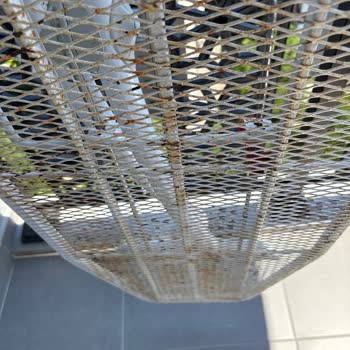 Paslanmaz Denilen Ütü Masası Paslandı, Kıyafetlerim Zarar Gördü