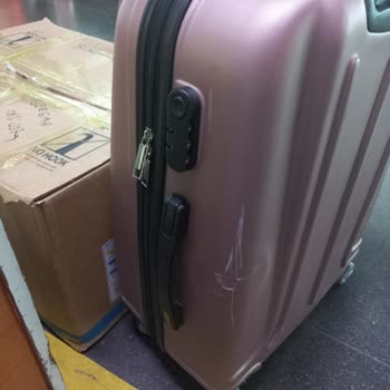 VİB Turizmde İki Farklı Yolculukta Bavulumuz Kırıldı Muhatap Bulamadık