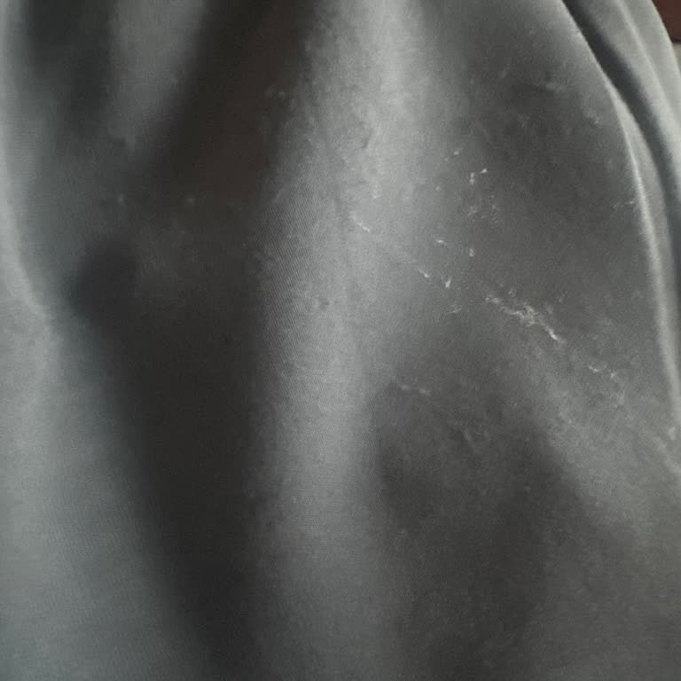 Mavi Eşofman İkinci Kullanımda Tüylendi, İnceleme Kabul Edilmedi