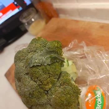 Migros Sanal Marketten Gelen Brokoli Bozuk Ve Kötü Kokulu Teslim Edildi