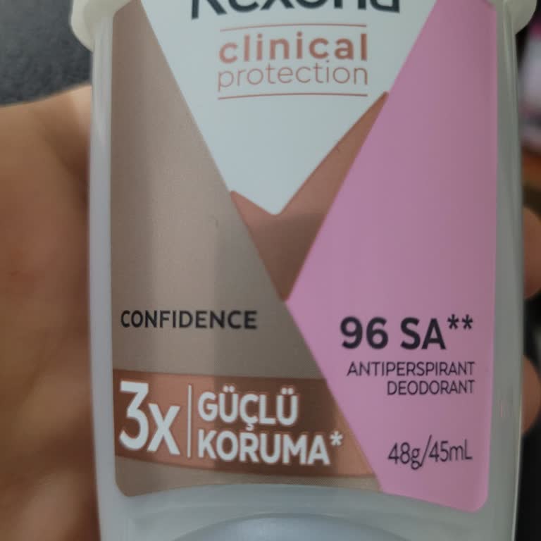 Rexona Clinical Deodorant Smells Unpleasant and Gets Worse When I Sweat