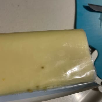 Taze Alınan AOÇ Kaşar Peynirinde Küf Sorunu Yaşadım