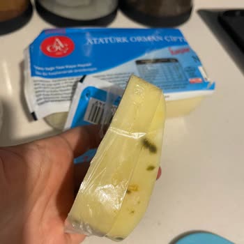 Taze Alınan AOÇ Kaşar Peynirinde Küf Sorunu Yaşadım