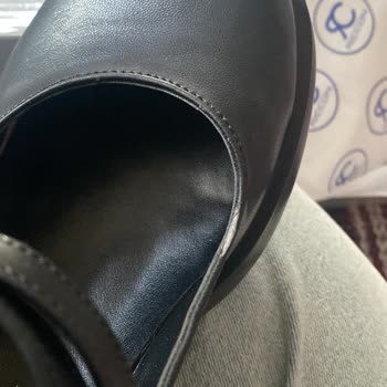 Aldığım Ayakkabının Kalitesiz Ve Kusurlu Gelmesi Hayal Kırıklığı Yarattı