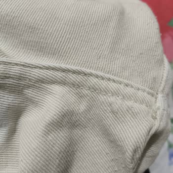 Yeni Alınan Pantolon İlk Kullanımda İncelip Yırtıldı