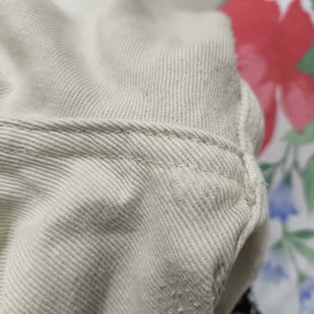 Yeni Alınan Pantolon İlk Kullanımda İncelip Yırtıldı