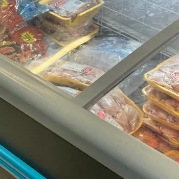 A101 Mağazasında Sağlıksız Tavuk Satışı ve Denetimsizlik