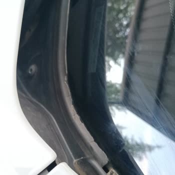 BMW F30 Ön Cam Fitilinde Kronik Sorun Ve Ücretsiz Değişim Talebi