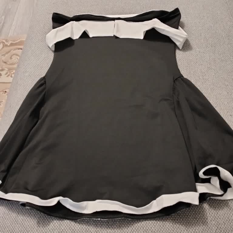 Aldığım Elbise Görselden Farklı Ve Etiketsiz Geldi, Muhatap Bulamıyorum