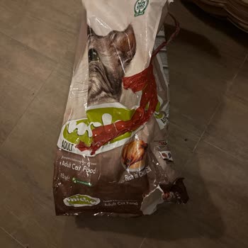 Her Siparişte Yırtık Ve Eksik Mama Paketi Sorunu