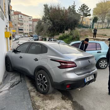 Citroen Servisinde İki Buçuk Aydır Çözülemeyen Kaza Onarımı Ve Yanıltıcı Bilgilendirme