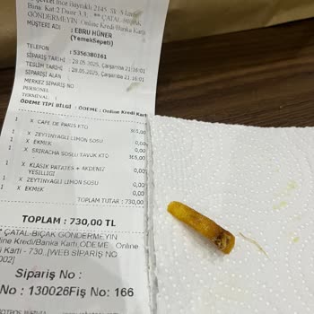 Tavuk Dünyası Westpark Şubesinden Böcekli Patates Ve Kokmuş Salata Şoku